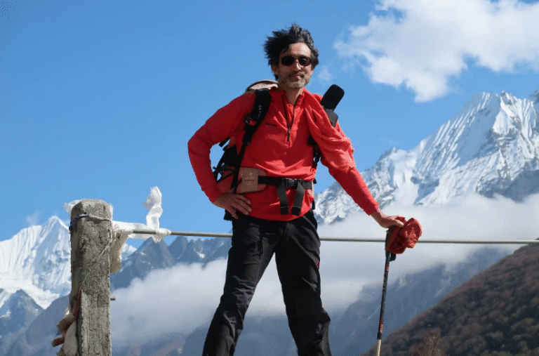 How To Safely Navigate Yak and Porter Traffic on Narrow Trails